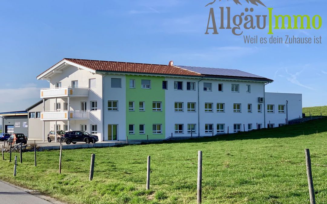 Ideal für Kapitalanleger! Großes Ärztehaus mit 3 Eigentumswohnungen in Haldenwang im Allgäu!