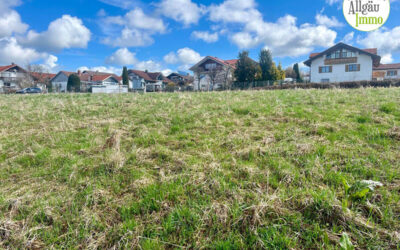 Vollerschlossenes 439 m² Baugrundstück mit Baugenehmigung bei Kempten im Allgäu!