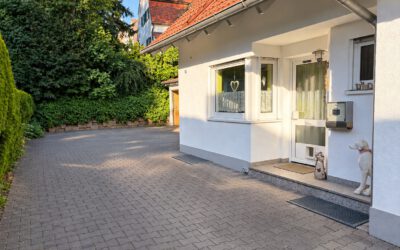 Einziehen & wohlfühlen – gepflegtes Reiheneckhaus in naturnaher Lage von Buxheim